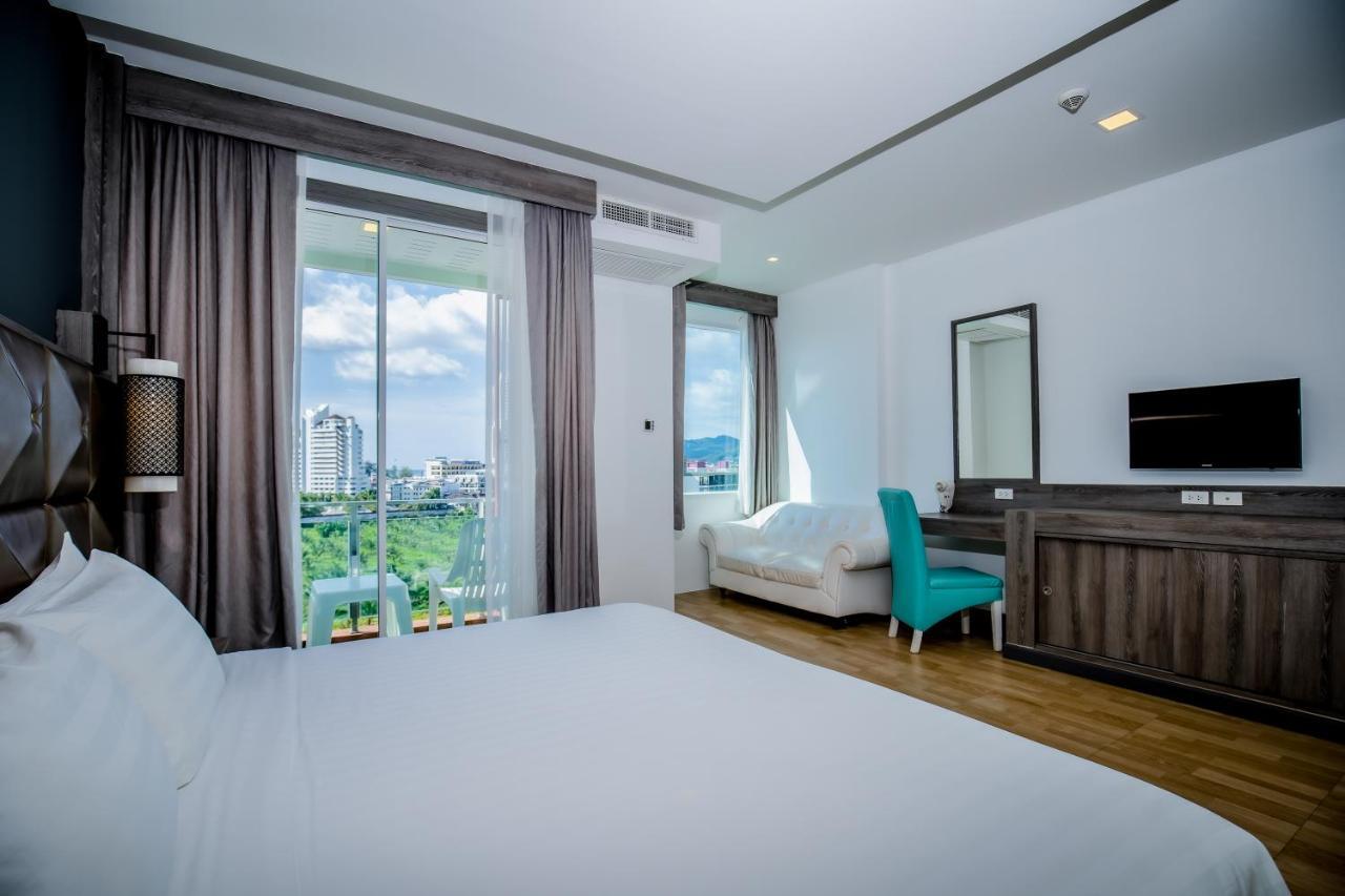 Deluxe Double or Twin Room